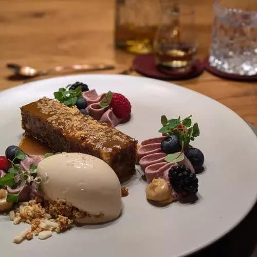Whiskyplaza & Altstadt Restaurant am Fleet